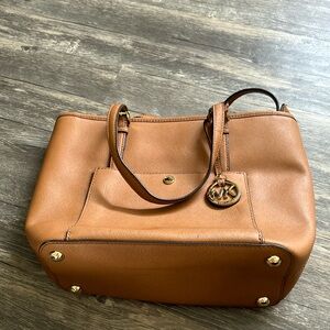 Brand New Michael Kors bag. Medium size. No dust bag included